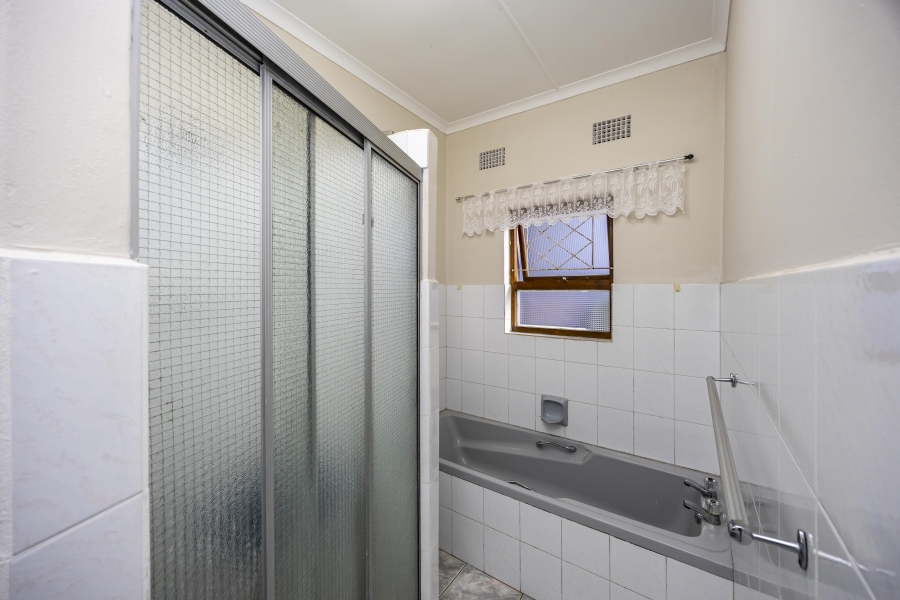 4 Bedroom Property for Sale in Beacon Bay Eastern Cape
